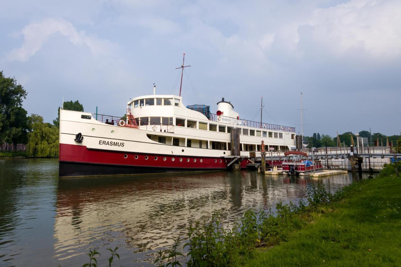 De Logeerboot Dordrecht Bed and Breakfast Εξωτερικό φωτογραφία