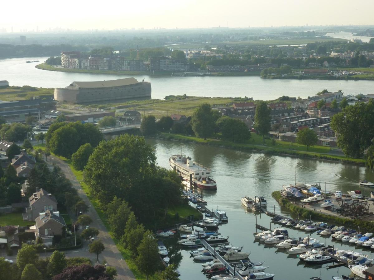 De Logeerboot Dordrecht Bed and Breakfast Εξωτερικό φωτογραφία