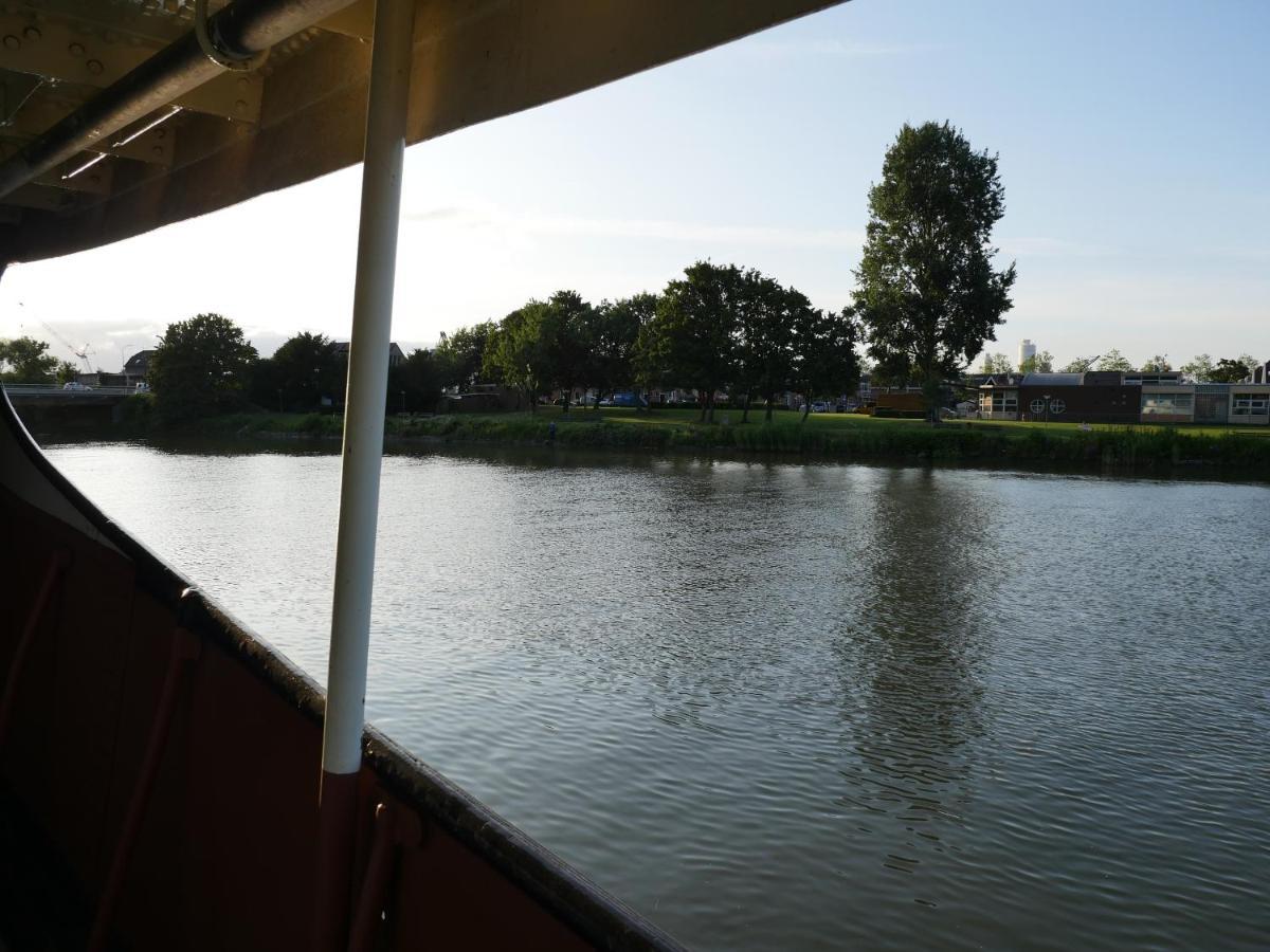 De Logeerboot Dordrecht Bed and Breakfast Εξωτερικό φωτογραφία