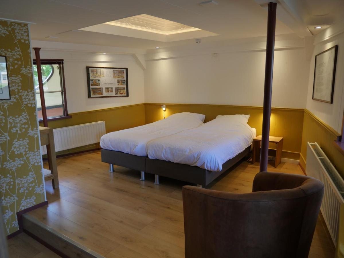 De Logeerboot Dordrecht Bed and Breakfast Εξωτερικό φωτογραφία
