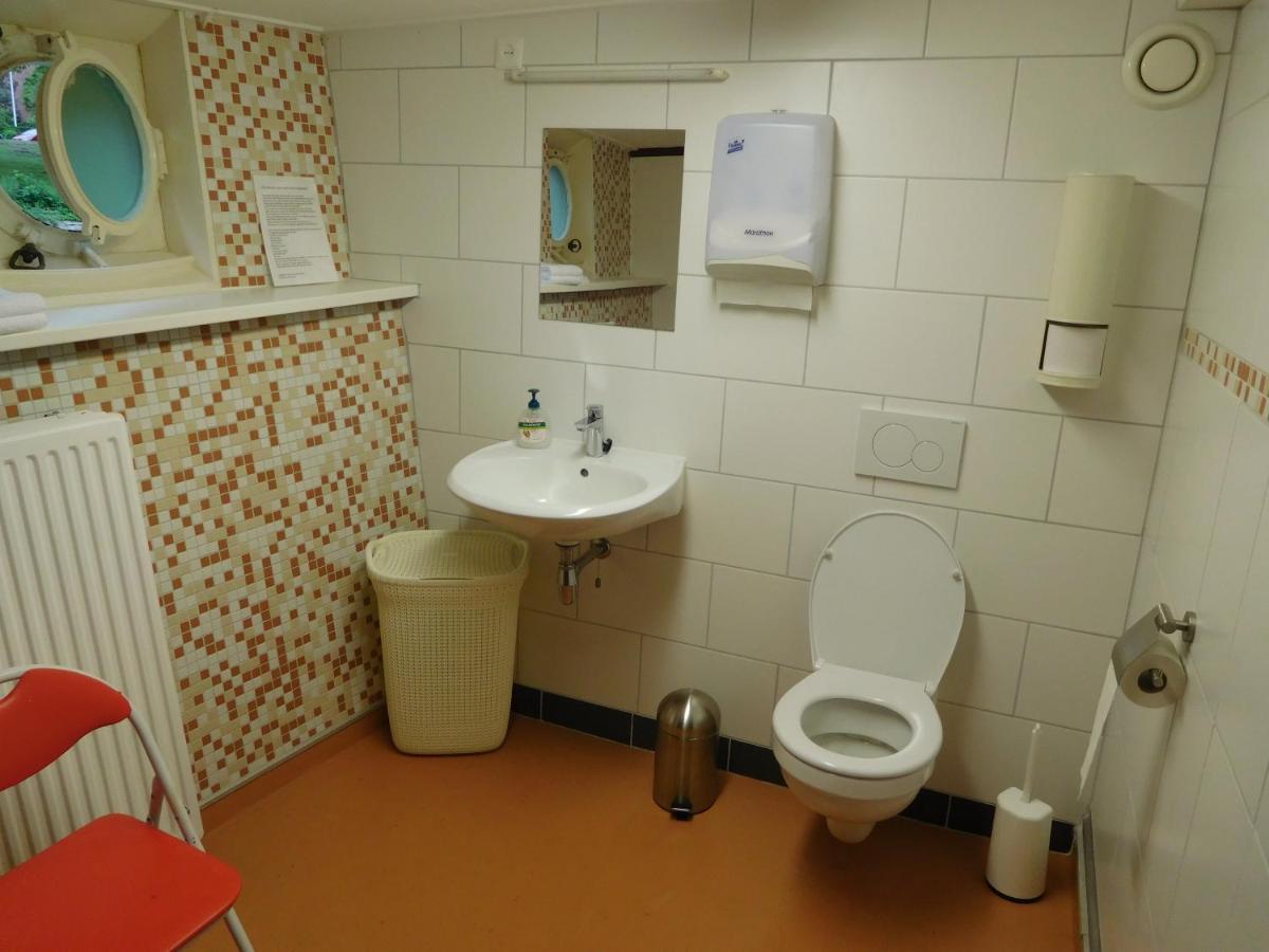 De Logeerboot Dordrecht Bed and Breakfast Εξωτερικό φωτογραφία