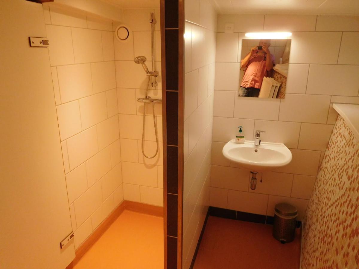 De Logeerboot Dordrecht Bed and Breakfast Εξωτερικό φωτογραφία